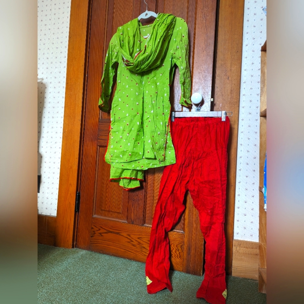 Salwar Suit
